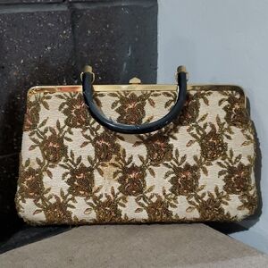 Vintage Elegant Floral Embroidered Handbag